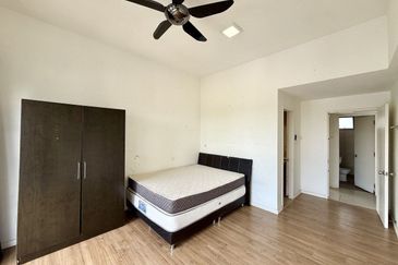 WaterEdge Residences