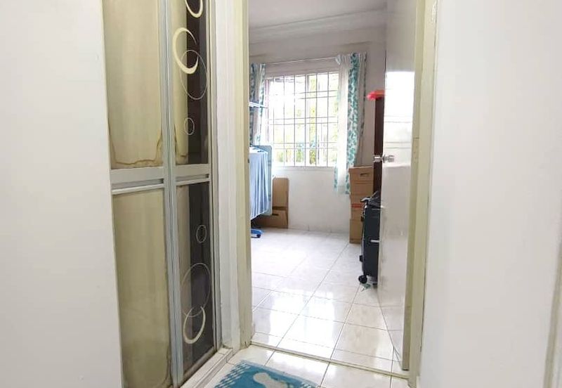 Sri Intan (Bandar Seri Alam)