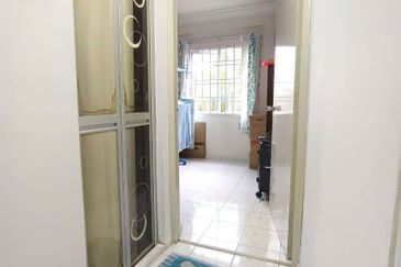 Sri Intan (Bandar Seri Alam)