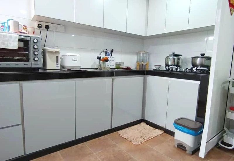 Sri Intan (Bandar Seri Alam)