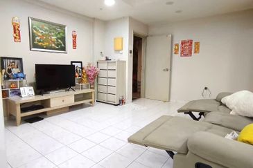 Sri Intan (Bandar Seri Alam)