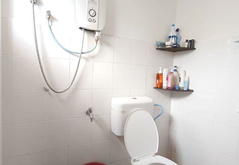 Sri Intan (Bandar Seri Alam)