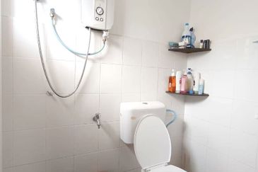 Sri Intan (Bandar Seri Alam)