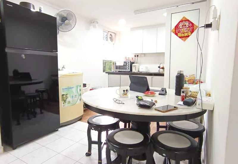 Sri Intan (Bandar Seri Alam)