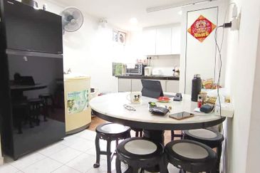 Sri Intan (Bandar Seri Alam)