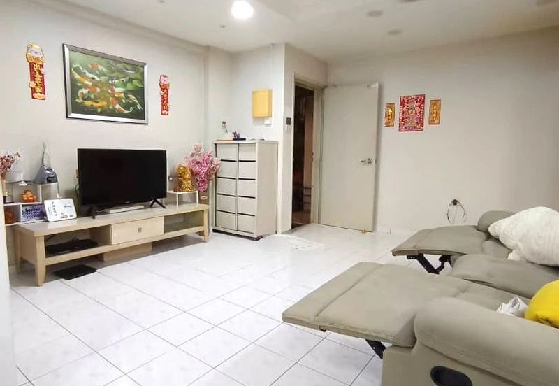 Sri Intan (Bandar Seri Alam)