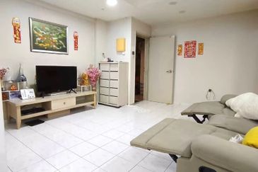 Sri Intan (Bandar Seri Alam)