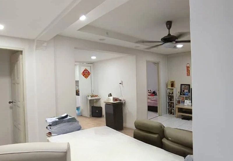 Sri Intan (Bandar Seri Alam)