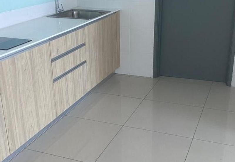 Meridin Bayvue Apartment