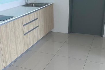 Meridin Bayvue Apartment