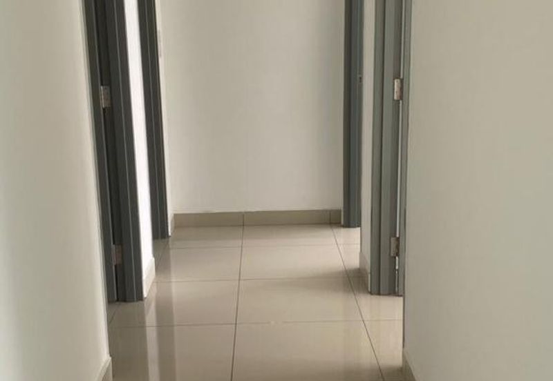 Meridin Bayvue Apartment