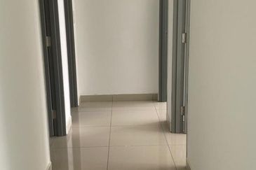 Meridin Bayvue Apartment