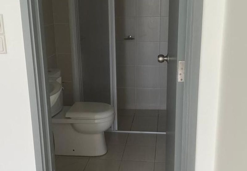 Meridin Bayvue Apartment