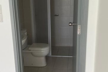 Meridin Bayvue Apartment