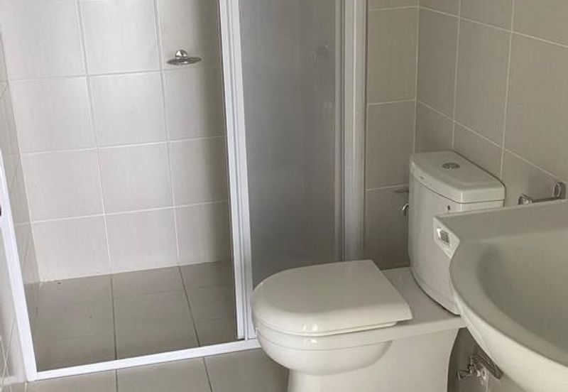 Meridin Bayvue Apartment