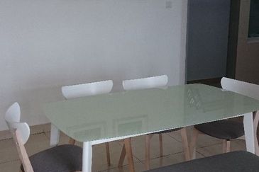 Golden Sands Seaview Residence