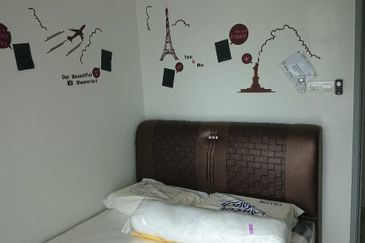 Golden Sands Seaview Residence