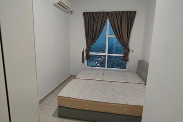 The Pinnacles (Pinnacle Tower)