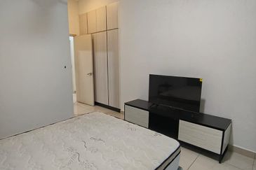 The Pinnacles (Pinnacle Tower)