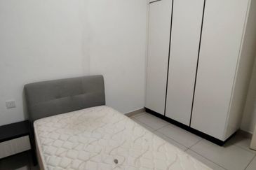 The Pinnacles (Pinnacle Tower)