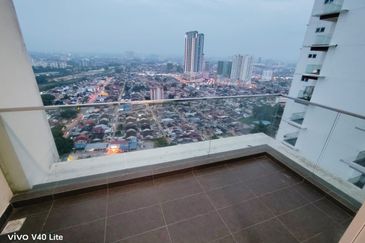 The Pinnacles (Pinnacle Tower)