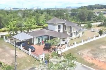 Desa Palma, Nasa City