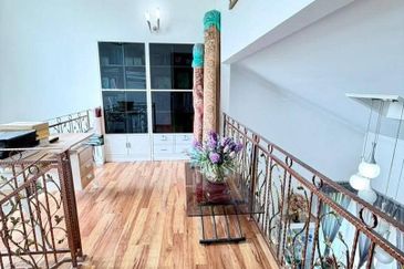 Desa Palma, Nasa City