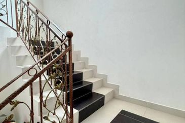 Desa Palma, Nasa City