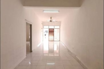 Austin Residence @Taman Mount Austin