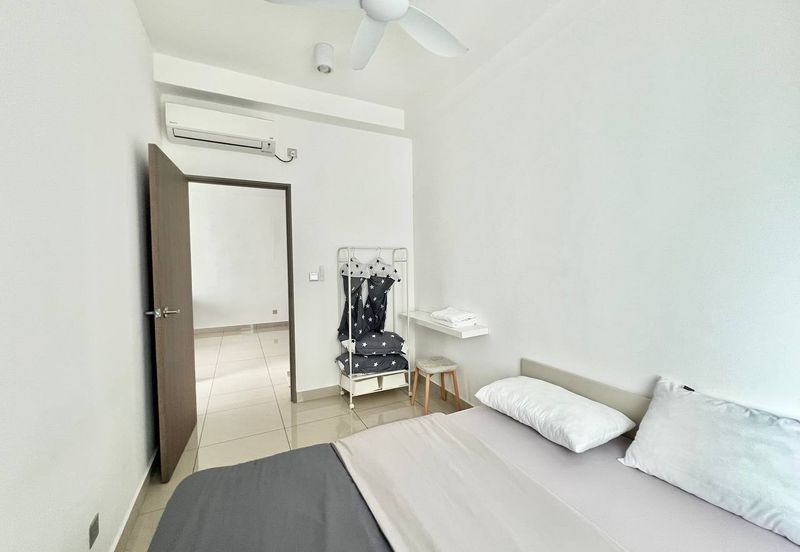 SKS Habitat Apartment, Larkin