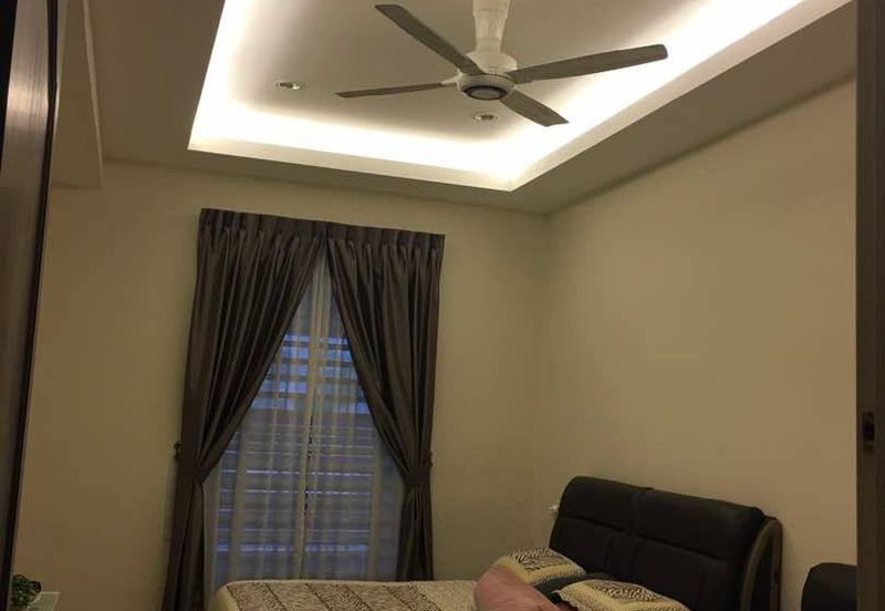 Austin Residence @Taman Mount Austin