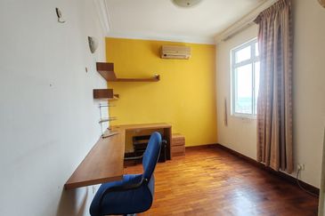 Pangsapuri Orchid View Luxury Apartment