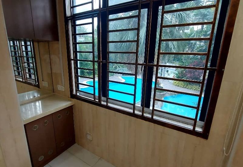 Palm Gardens Condominium