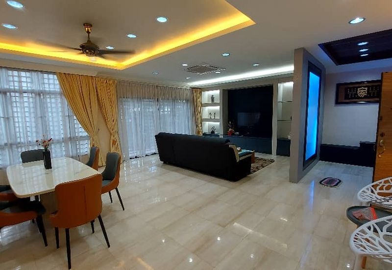 Palm Gardens Condominium