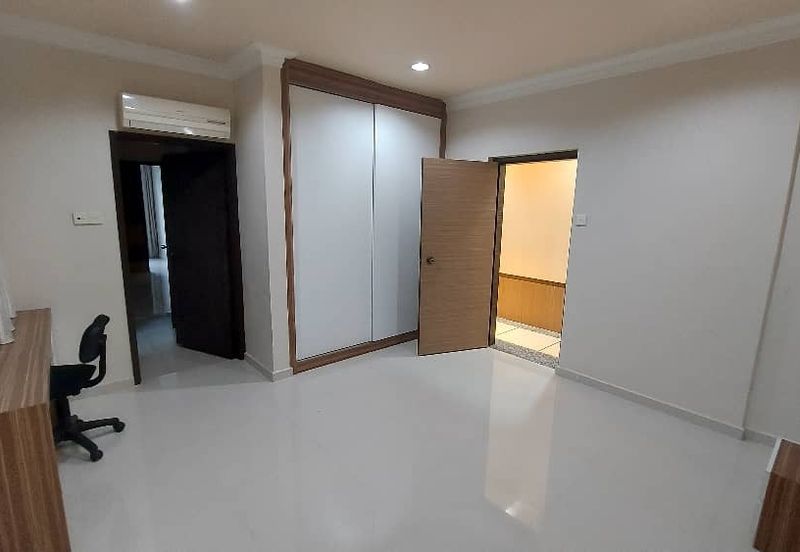 Palm Gardens Condominium