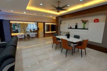 Palm Gardens Condominium