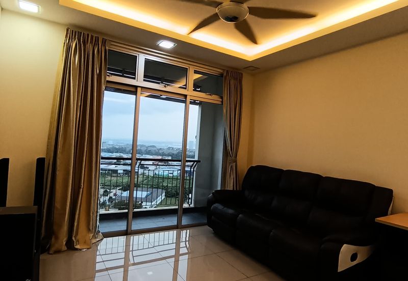 Eastbay Luxury Apartment