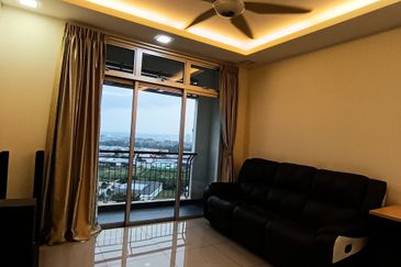 Eastbay Luxury Apartment