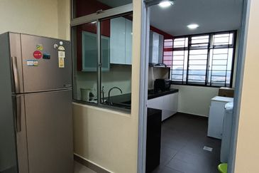 Eastbay Luxury Apartment