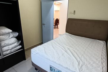 Eastbay Luxury Apartment