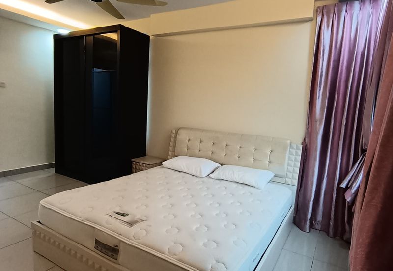 Eastbay Luxury Apartment