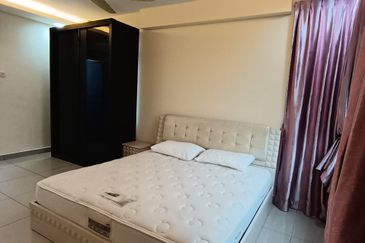 Eastbay Luxury Apartment