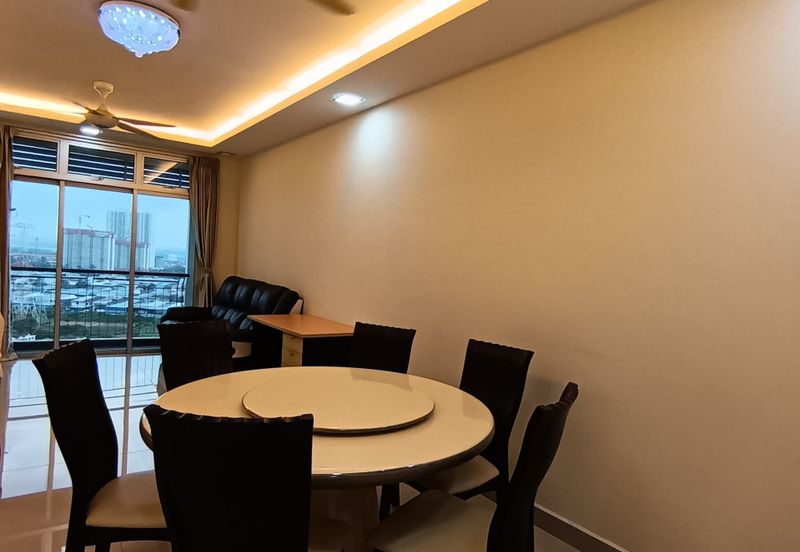 Eastbay Luxury Apartment