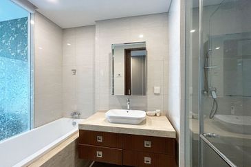 Puteri Cove Residences