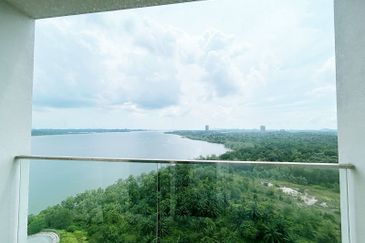 Puteri Cove Residences