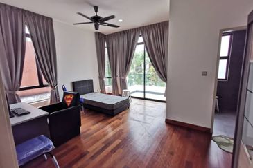 The Canal Garden South, Horizon Hills