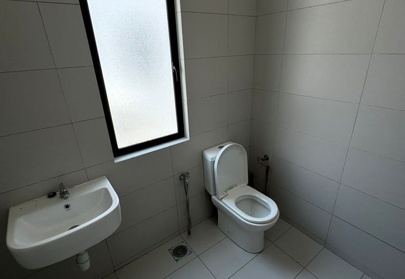 Austin Residence @Taman Mount Austin