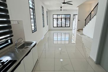 Austin Residence @Taman Mount Austin