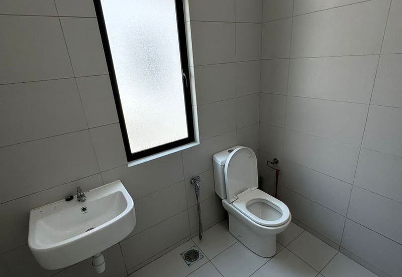 Austin Residence @Taman Mount Austin