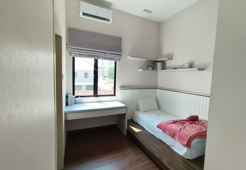 Austin Residence @Taman Mount Austin